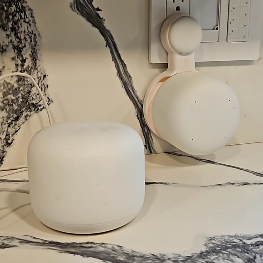 Google router and wifi extender